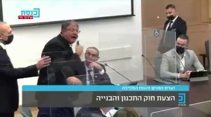 فيديو - النائب وليد طه لبن جفير - انصرف برا